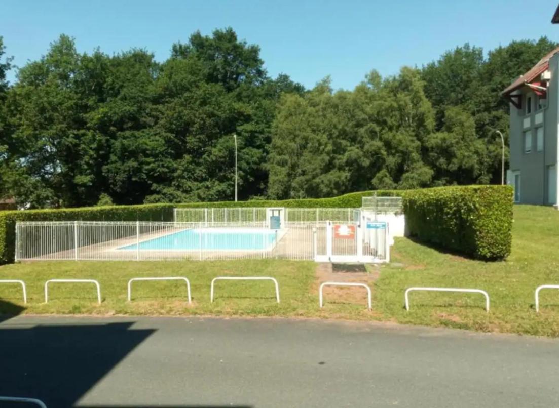 Le Petit Park-Studio-Terrasse- Piscine-Wifi Fibre Apartamento Pau Exterior foto